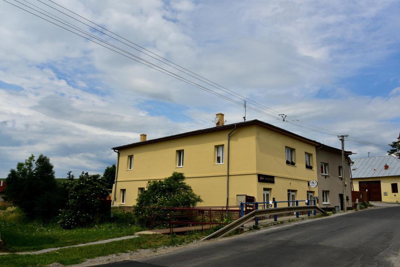 Penzion Oso Vrbov Extérieur photo