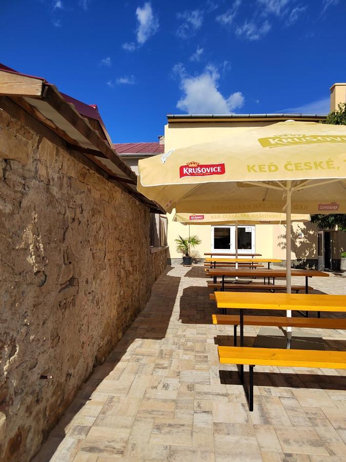 Penzion Oso Vrbov Extérieur photo